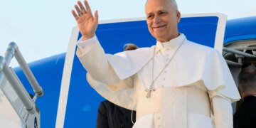 Папа Лев відвідає Ліван з мирним посланням на тлі ізраїльських ударів