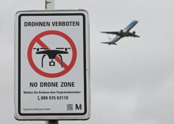 Німеччина фіксує рекордну кількість випадків спостереження безпілотників над військовими базами