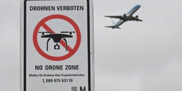 Німеччина фіксує рекордну кількість випадків спостереження безпілотників над військовими базами