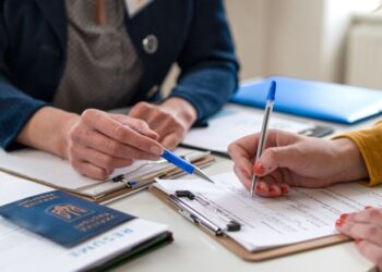 Кадровый голод усиливается: сколько готовы платить работодатели в Украине