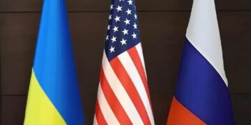 Посол США при НАТО: "Переговори є продуктивними, але атаки рф по Україні говорять самі за себе"