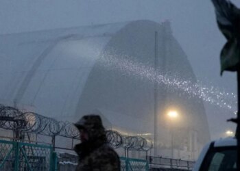 "Міні-землетрус" від ракетного удару може спричинити обвал захисного саркофага на ЧАЕС – директор станції