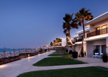 Отдых 2026: почему “дешевое море” стало роскошью и как украинцы планируют отпуска