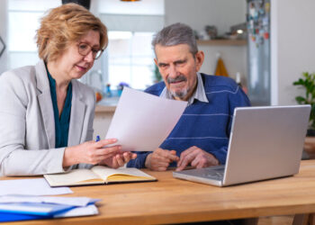 ПФУ объяснил, как получить е-пенсионное удостоверение в “Дия”