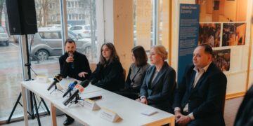 Виставка українського павільйону на EXPO-2025 в Японії відкрилася в Івано-Франківську