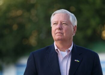 Поступайте, как с Венесуэлой: Грэм призвал Трампа захватывать корабли с российской нефтью