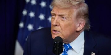 Трампа проінформували про варіанти удару по Ірану на тлі триваючих протестів – NYT