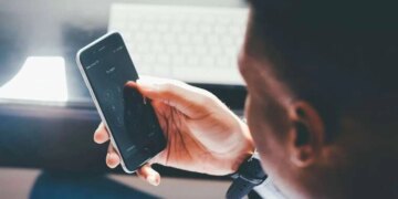 Влада Ірану відключила інтернет та мобільний зв'язок