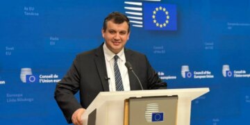 Бухарест готовий до об'єднання з Молдовою, якщо Кишинів цього забажає – радник президента Румунії