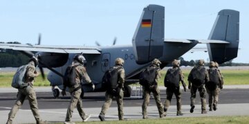 Бундесвер звільнив дев’ятьох десантників після скандалу з наркотиками та сексуальними домаганнями