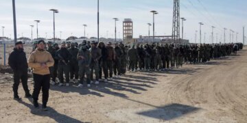 США розпочали перевезення бойовиків "Ісламської держави" із Сирії до Іраку