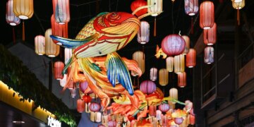 Фестиваль ліхтарів відкрили у Китаї на честь місячного Нового року