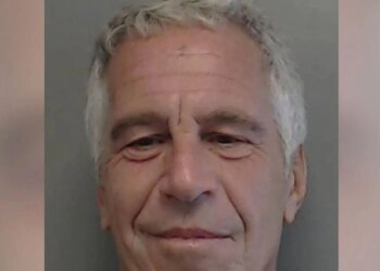 Нові "файли Епштейна" розкривають "широту орбіти" зв'язків з впливовими особами – Politico