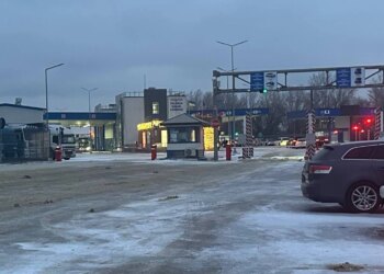 Через блекаут у Молдові на кордоні з Україною тимчасово зупиняли пропуск транспорту: що відбувалося у Паланці