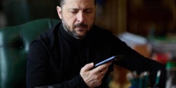 Зеленський доручив переглянути правила щодо комендантської години на час холодів