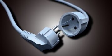 В окремих областях України запроваджено аварійні відключення електроенергії – “Укренерго”