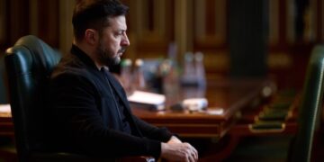 Зеленский предупредил о подготовке России к новому удару и раскритиковал власти Киева