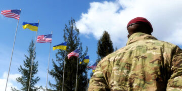 Трамп бросит Украину: FT оценила шансы выстоять без помощи США