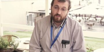 Чарльз Хоскинсон критикует Трампа