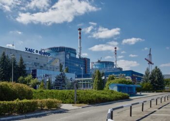 Шмыгаль поддерживает достройку блоков на Хмельницкой АЭС