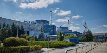 Шмыгаль поддерживает достройку блоков на Хмельницкой АЭС