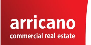 ТРЦ “РайON” на Троещине в Киеве работает по обычному графику