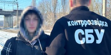 СБУ затримала 16-річного юнака з Хмельниччини, який готував для ворога підрив на станції Укрзалізниці