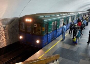 “Графики не действуют”: в Украине ввели экстренные отключения, метро не работает