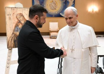 Папа Лев передав Україні генератори та ліки для боротьби з наслідками зимових обстрілів