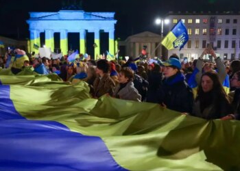 Опитування у ФРН: понад половина німців виступають за посилення допомоги Україні