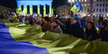 Опитування у ФРН: понад половина німців виступають за посилення допомоги Україні