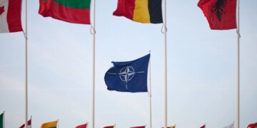 США передадуть два командні пункти НАТО європейцям – Reuters