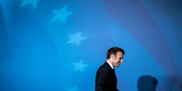 Європа веде переговори щодо "ядерної парасольки", очікується промова Макрона щодо ядерного питання – Bloomberg