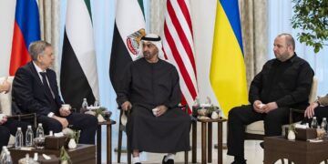 Переговоры в Абу-Даби уже идут: что обсуждают Украина, Россия и США сегодня