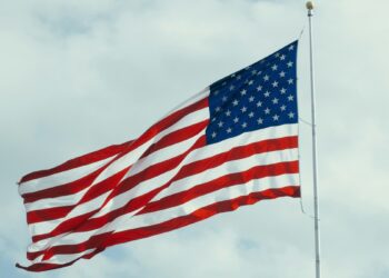 США відтермінували продаж активів “Лукойлу” в межах тиску на РФ щодо мирних переговорів в Україні – ЗМІ