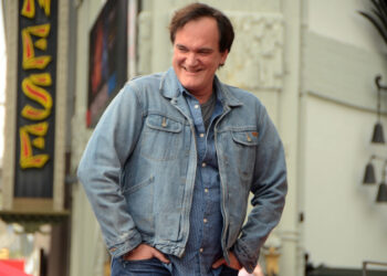 Квентин Тарантино принес “детский стул” на съемки “Приключений Клиффа Бута” и все время сидел с режиссером