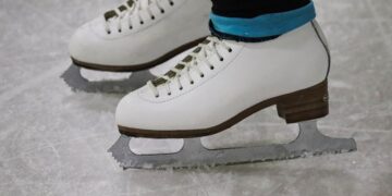 Бідний: ситуація з льодовою ареною “Крижинка” в Києві є прикладом того, до чого призводить “бездумна приватизація”