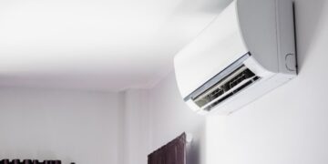 Забудьте об этих приборах в розетке: как четыре “энерговампира” опустошают ваш кошелек