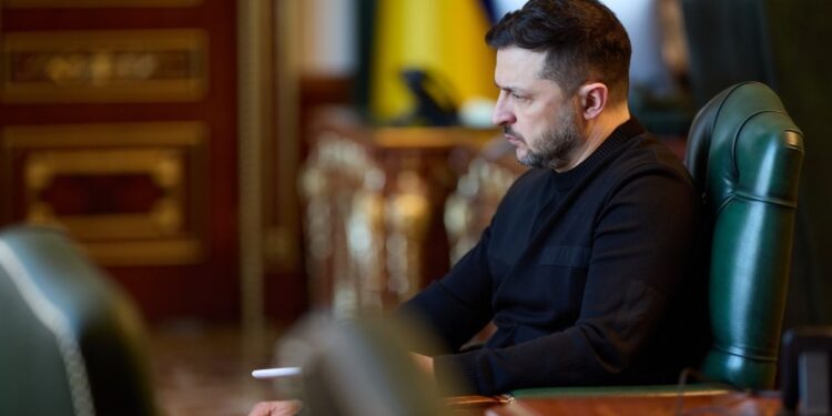 Зеленський доручив Міноборони посилити захист від ворожих дронів у прикордонних районах