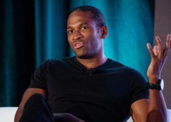 Артур Хейс решил поспорить о цене токена HYPE