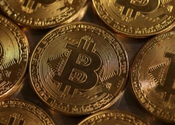 Аналитики: Биткоин может упасть до $38 000