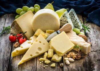 Битва за прилавок: импортный сыр может вытеснить украинский уже весной