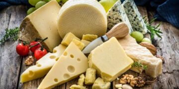 Битва за прилавок: импортный сыр может вытеснить украинский уже весной