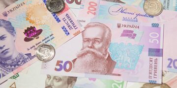 Інфляція в Україні у січні збільшилася до 0,7%, але в річному вимірі зменшилася до 7,4% – Держстат