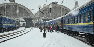 УЗ готовит новые тарифы: для каких вагонов билеты подорожают, а где цена не изменится