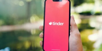 Tinder погодився виплатити $60,5 млн у позові про дискримінацію за віком