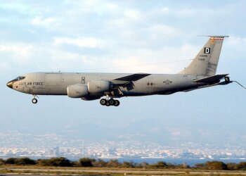Американський літак-заправник KC-135 розбився у повітряному просторі Іраку