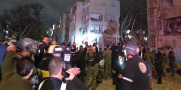 Іран атакував балістичною ракетою Ізраїль: щонайменше 100 поранених