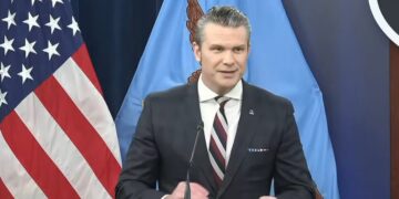 Пит Хегсет: силы США наносят удары по Ирану “без тени жалости”