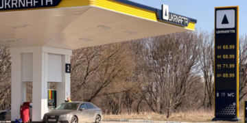 Проверки АЗС не помогут: бензин в Украине продолжит дорожать